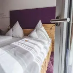 Restaurant Kochschule Roessle מלון 3*