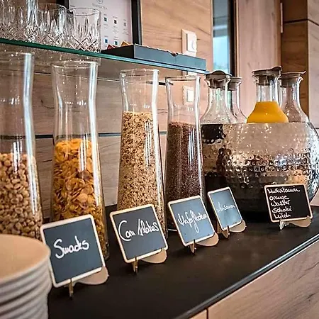 Hotel Restaurant Kochschule Roessle 3*