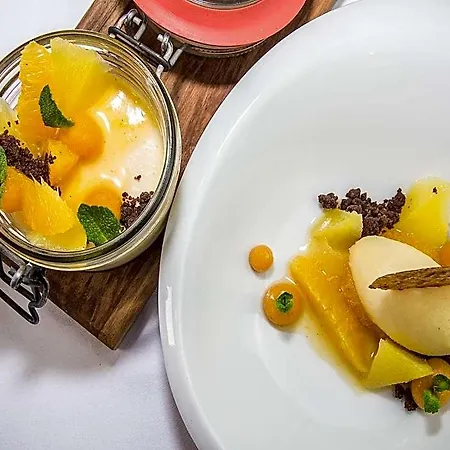 Hotel Restaurant Kochschule Roessle 3*