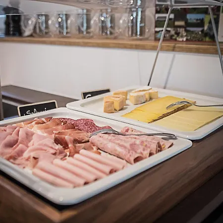 Otel Restaurant Kochschule Roessle